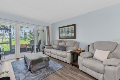 Condominio en venta en Saint Petersburg, Florida, 2 dormitorios, 82.68 m2 № 2406756 - foto 11