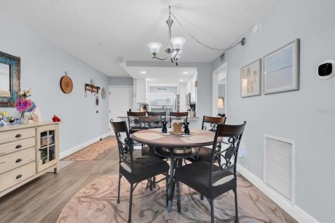 Condominio en venta en Saint Petersburg, Florida, 2 dormitorios, 82.68 m2 № 2406756 - foto 13