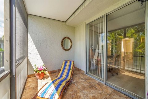 Townhouse in Wilton Manors, Florida 2 bedrooms, 111.48 sq.m. № 2260350 - photo 16