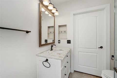 Condo in Celebration, Florida, 2 bedrooms  № 1905041 - photo 25