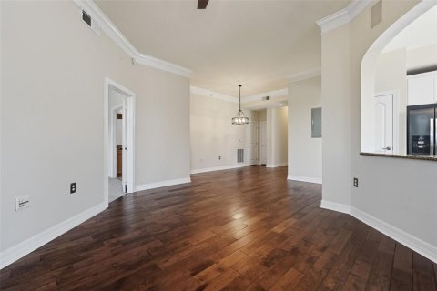 Condo in Celebration, Florida, 2 bedrooms  № 1905041 - photo 15