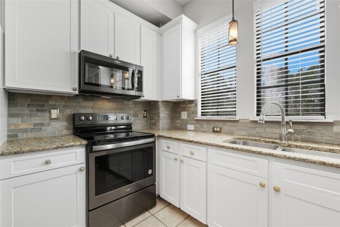 Condo in Celebration, Florida, 2 bedrooms  № 1905041 - photo 20
