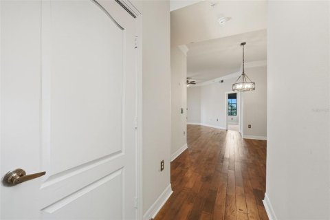 Condo in Celebration, Florida, 2 bedrooms  № 1905041 - photo 5