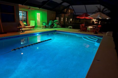 Villa ou maison à vendre à Port St. Lucie, Floride: 4 chambres, 221.57 m2 № 2147168 - photo 1