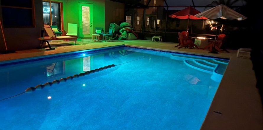 Villa ou maison à Port St. Lucie, Floride 4 chambres, 221.57 m2 № 2147168