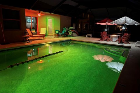 Villa ou maison à vendre à Port St. Lucie, Floride: 4 chambres, 221.57 m2 № 2147168 - photo 4