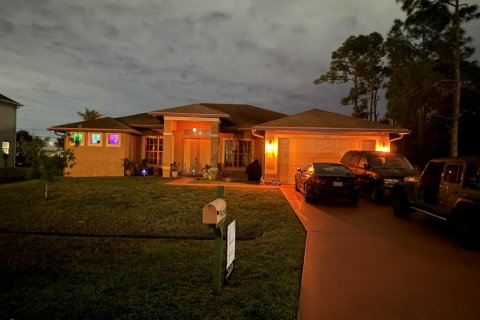 Villa ou maison à vendre à Port St. Lucie, Floride: 4 chambres, 221.57 m2 № 2147168 - photo 7