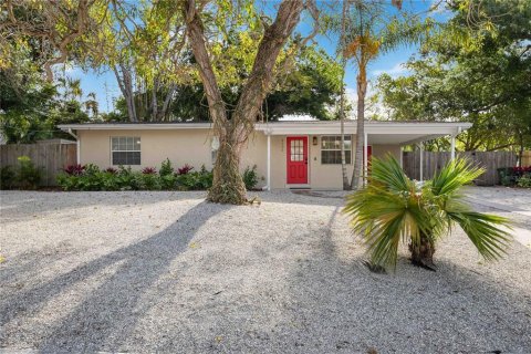 House in Sarasota, Florida 3 bedrooms, 114.73 sq.m. № 2222614