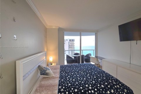 Снять в аренду кондоминиум в Майами-Бич, Флорида 1 спальня, 75.07м2, № 1967770 - фото 14