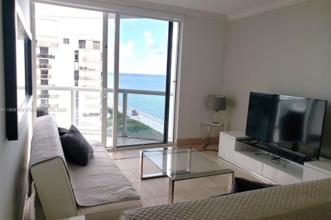 Снять в аренду кондоминиум в Майами-Бич, Флорида 1 спальня, 75.07м2, № 1967770 - фото 5