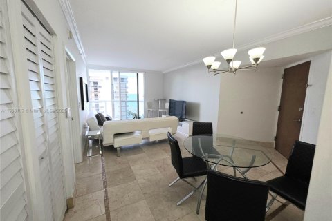 Снять в аренду кондоминиум в Майами-Бич, Флорида 1 спальня, 75.07м2, № 1967770 - фото 9