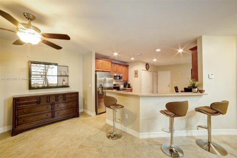 Townhouse in Dania Beach, Florida 3 bedrooms, 237.64 sq.m. № 1781674 - photo 5