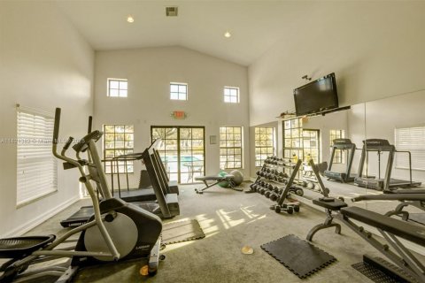 Townhouse in Dania Beach, Florida 3 bedrooms, 237.64 sq.m. № 1781674 - photo 19