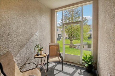 Townhouse in Wesley Chapel, Florida 2 bedrooms, 154.22 sq.m. № 2143687 - photo 14