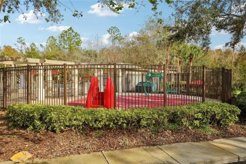 Townhouse in Wesley Chapel, Florida 2 bedrooms, 154.22 sq.m. № 2143687 - photo 18