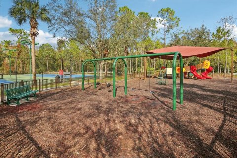 Townhouse in Wesley Chapel, Florida 2 bedrooms, 154.22 sq.m. № 2143687 - photo 19