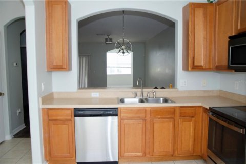 Townhouse in Wesley Chapel, Florida 2 bedrooms, 154.22 sq.m. № 2143687 - photo 4