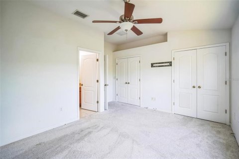 Townhouse in Wesley Chapel, Florida 2 bedrooms, 154.22 sq.m. № 2143687 - photo 12
