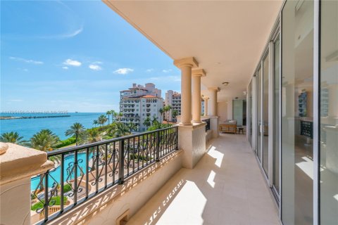 Condo in Fisher Island, Florida, 5 bedrooms № 1959073 - photo 28
