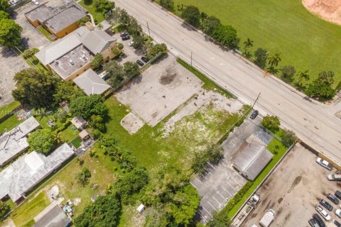 Propiedad comercial en venta en Fort Lauderdale, Florida № 2002317 - foto 19