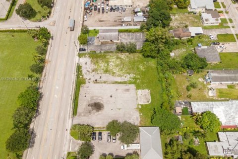 Propiedad comercial en venta en Fort Lauderdale, Florida № 2002317 - foto 18