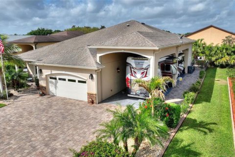 Villa ou maison à vendre à Polk City, Floride: 2 chambres, 210.61 m2 № 2341780 - photo 3