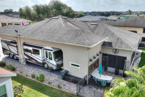Villa ou maison à vendre à Polk City, Floride: 2 chambres, 210.61 m2 № 2341780 - photo 6