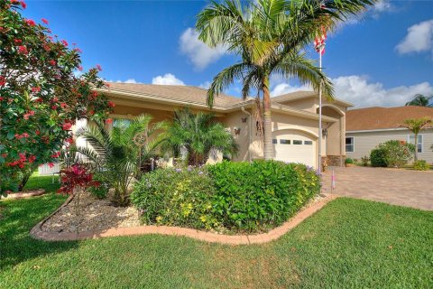 Villa ou maison à vendre à Polk City, Floride: 2 chambres, 210.61 m2 № 2341780 - photo 25