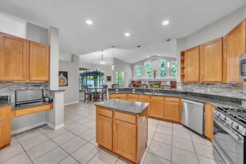 Casa en venta en Fish Hawk, Florida, 4 dormitorios, 300.91 m2 № 1843049 - foto 8