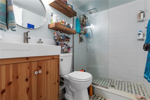 House in Sunrise, Florida 3 bedrooms, 140.1 sq.m. № 1923895 - photo 22