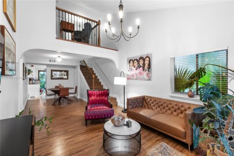 House in Sunrise, Florida 3 bedrooms, 140.1 sq.m. № 1923895 - photo 2