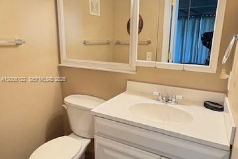 Copropriété à vendre à Deerfield Beach, Floride: 2 chambres, 79.9 m2 № 2265689 - photo 15