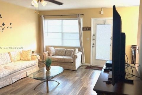Copropriété à vendre à Deerfield Beach, Floride: 2 chambres, 79.9 m2 № 2265689 - photo 4