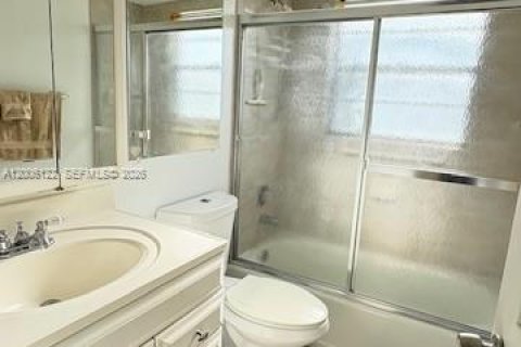 Copropriété à vendre à Deerfield Beach, Floride: 2 chambres, 79.9 m2 № 2265689 - photo 10