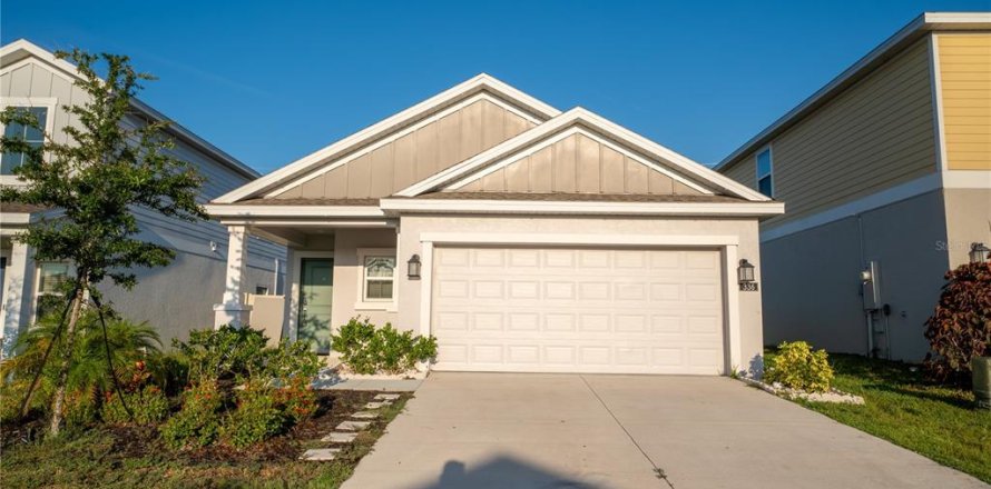 House in Davenport, Florida 3 bedrooms, 133.04 sq.m. № 1912151