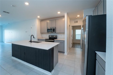 House in Davenport, Florida 3 bedrooms, 133.04 sq.m. № 1912151 - photo 4