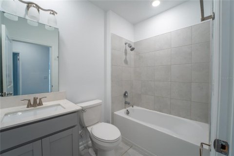 House in Davenport, Florida 3 bedrooms, 133.04 sq.m. № 1912151 - photo 16