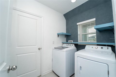 House in Davenport, Florida 3 bedrooms, 133.04 sq.m. № 1912151 - photo 20
