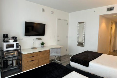 Купить кондоминиум в Халландейл-Бич, Флорида 2 спальни, 96.34м2, № 2001923 - фото 16