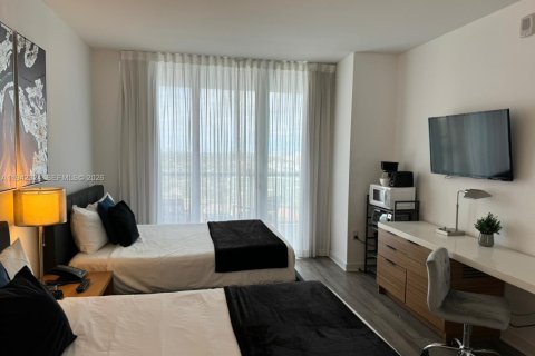 Купить кондоминиум в Халландейл-Бич, Флорида 2 спальни, 96.34м2, № 2001923 - фото 17