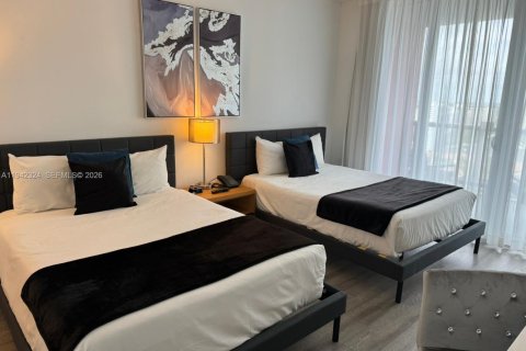 Купить кондоминиум в Халландейл-Бич, Флорида 2 спальни, 96.34м2, № 2001923 - фото 15