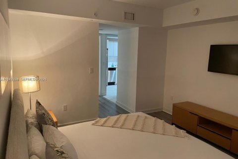 Купить кондоминиум в Халландейл-Бич, Флорида 2 спальни, 96.34м2, № 2001923 - фото 8