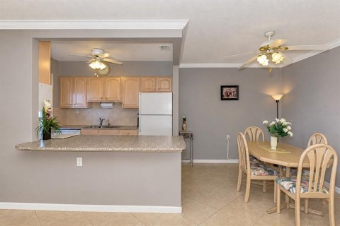 Copropriété à vendre à Sarasota, Floride: 2 chambres, 75.81 m2 № 2349201 - photo 13