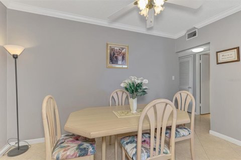 Copropriété à vendre à Sarasota, Floride: 2 chambres, 75.81 m2 № 2349201 - photo 22