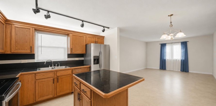 Condo à Dania Beach, Floride, 2 chambres  № 2172948