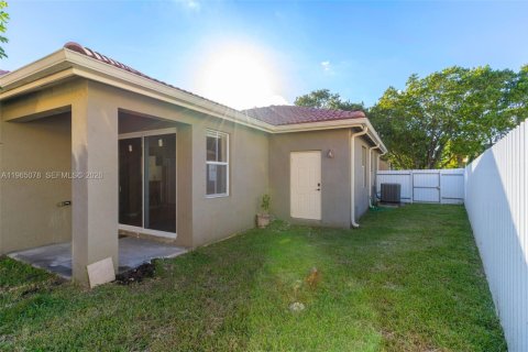 Casa en venta en Homestead, Florida, 3 dormitorios, 149.85 m2 № 2027200 - foto 26