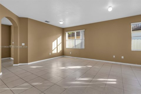 Casa en venta en Homestead, Florida, 3 dormitorios, 149.85 m2 № 2027200 - foto 7