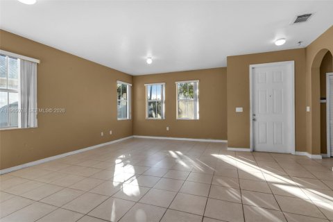 Casa en venta en Homestead, Florida, 3 dormitorios, 149.85 m2 № 2027200 - foto 10