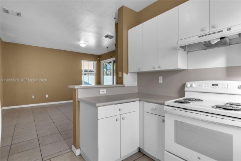 Casa en venta en Homestead, Florida, 3 dormitorios, 149.85 m2 № 2027200 - foto 6