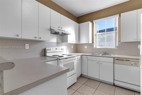 Casa en venta en Homestead, Florida, 3 dormitorios, 149.85 m2 № 2027200 - foto 4